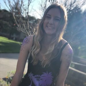 Meet your Posher, Bari